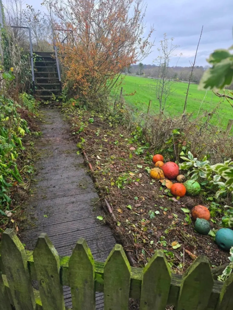 family run gardening service